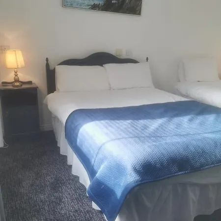 Ostan Oilean Thorai Tory Island Hotel *